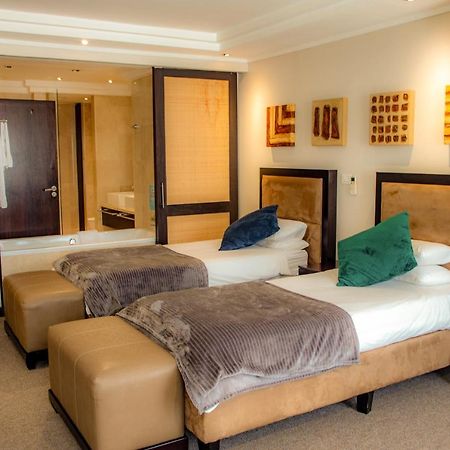 Urban Chic Boutique Hotel & Cafe Le Cap Extérieur photo