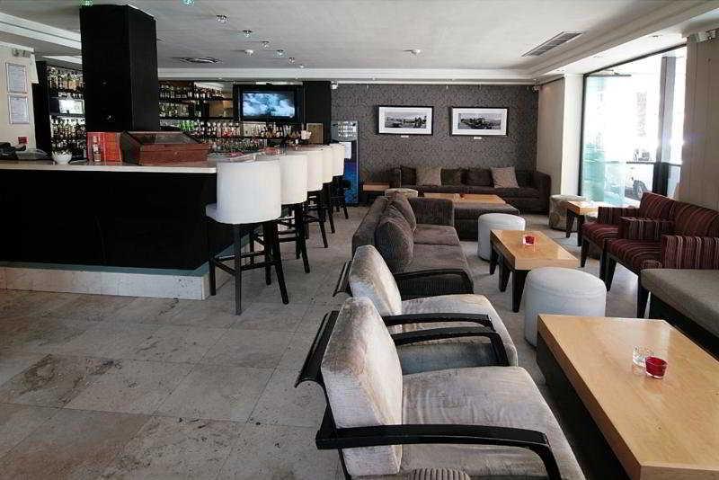 Urban Chic Boutique Hotel & Cafe Le Cap Restaurant photo