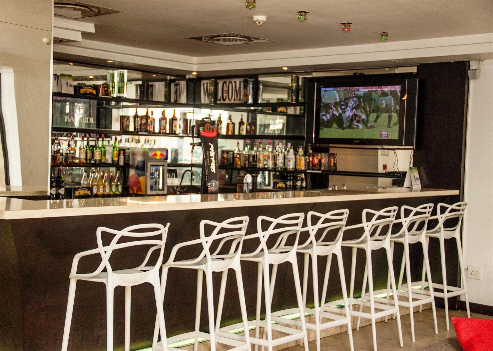 Urban Chic Boutique Hotel & Cafe Le Cap Extérieur photo