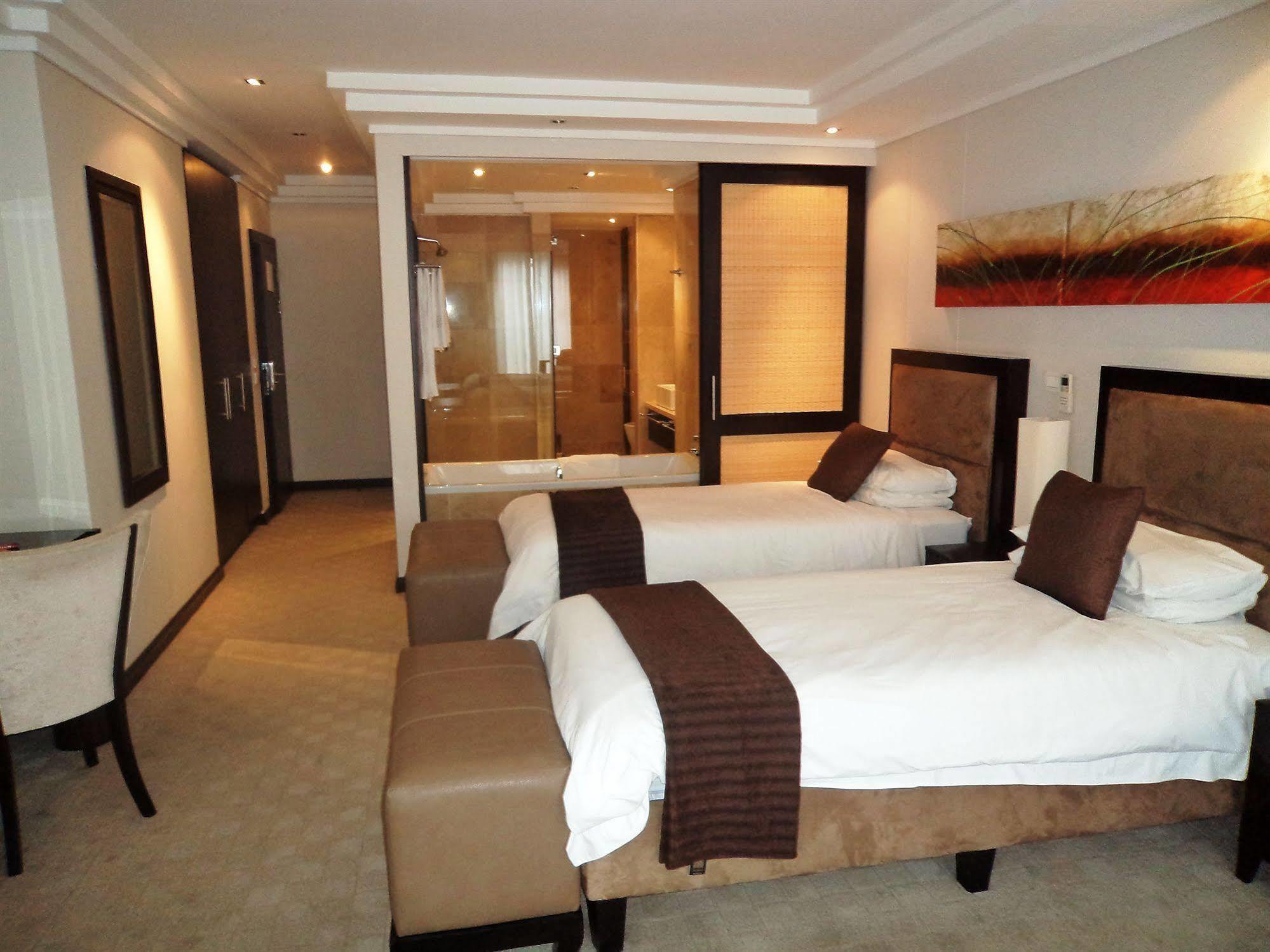 Urban Chic Boutique Hotel & Cafe Le Cap Extérieur photo