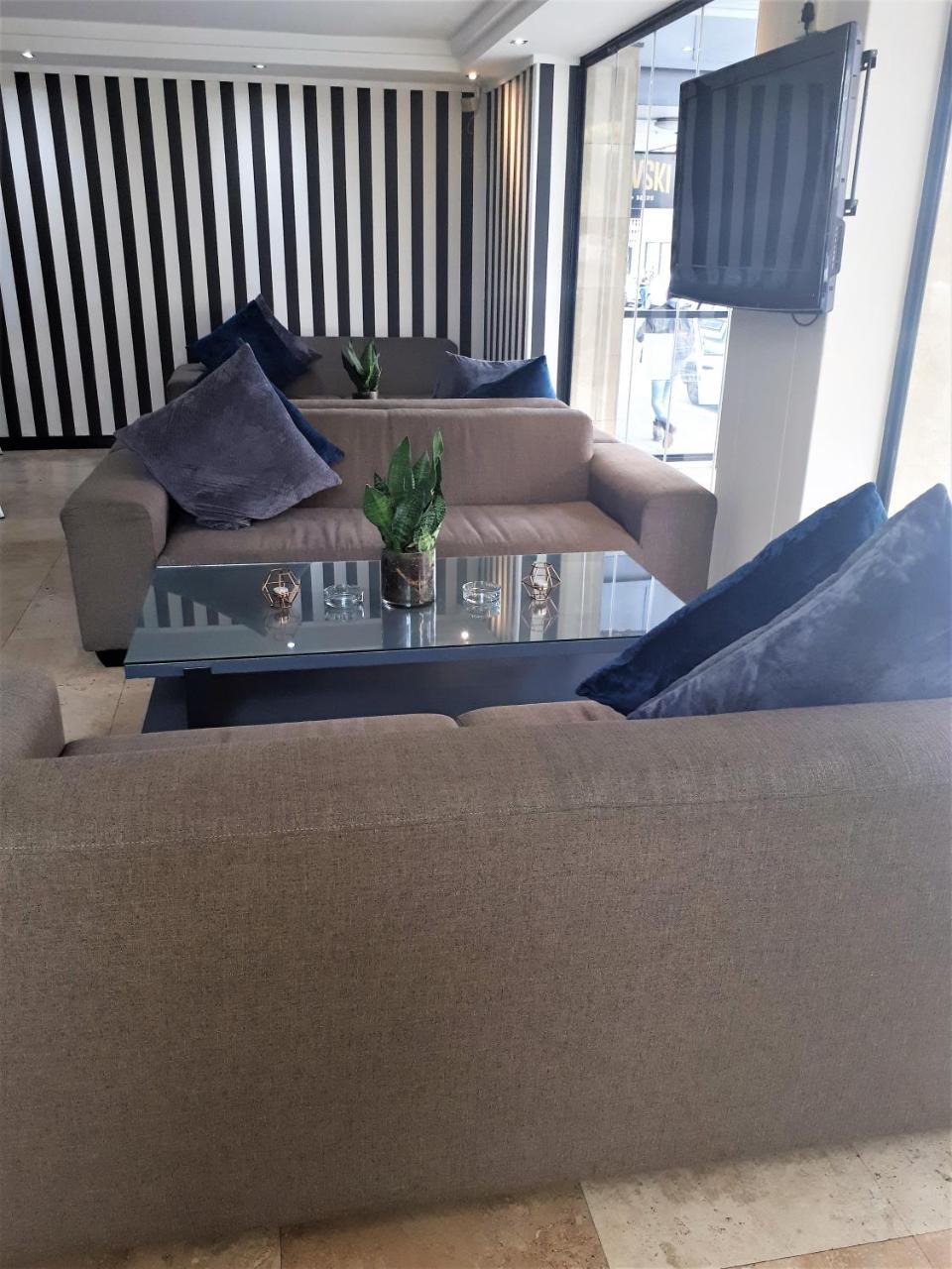 Urban Chic Boutique Hotel & Cafe Le Cap Extérieur photo