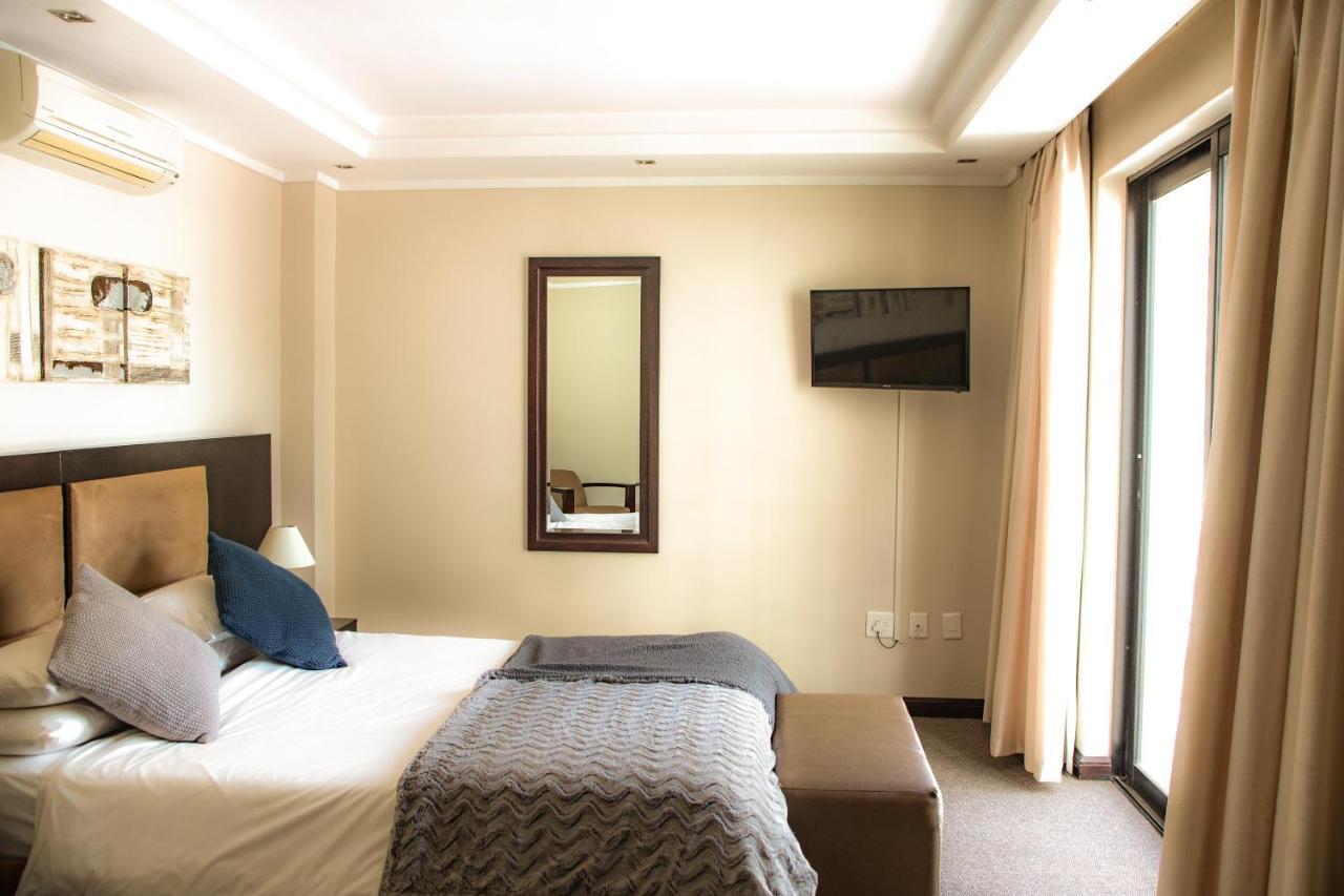 Urban Chic Boutique Hotel & Cafe Le Cap Extérieur photo