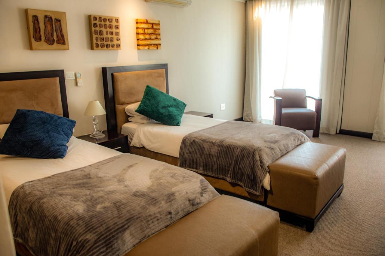 Urban Chic Boutique Hotel & Cafe Le Cap Extérieur photo