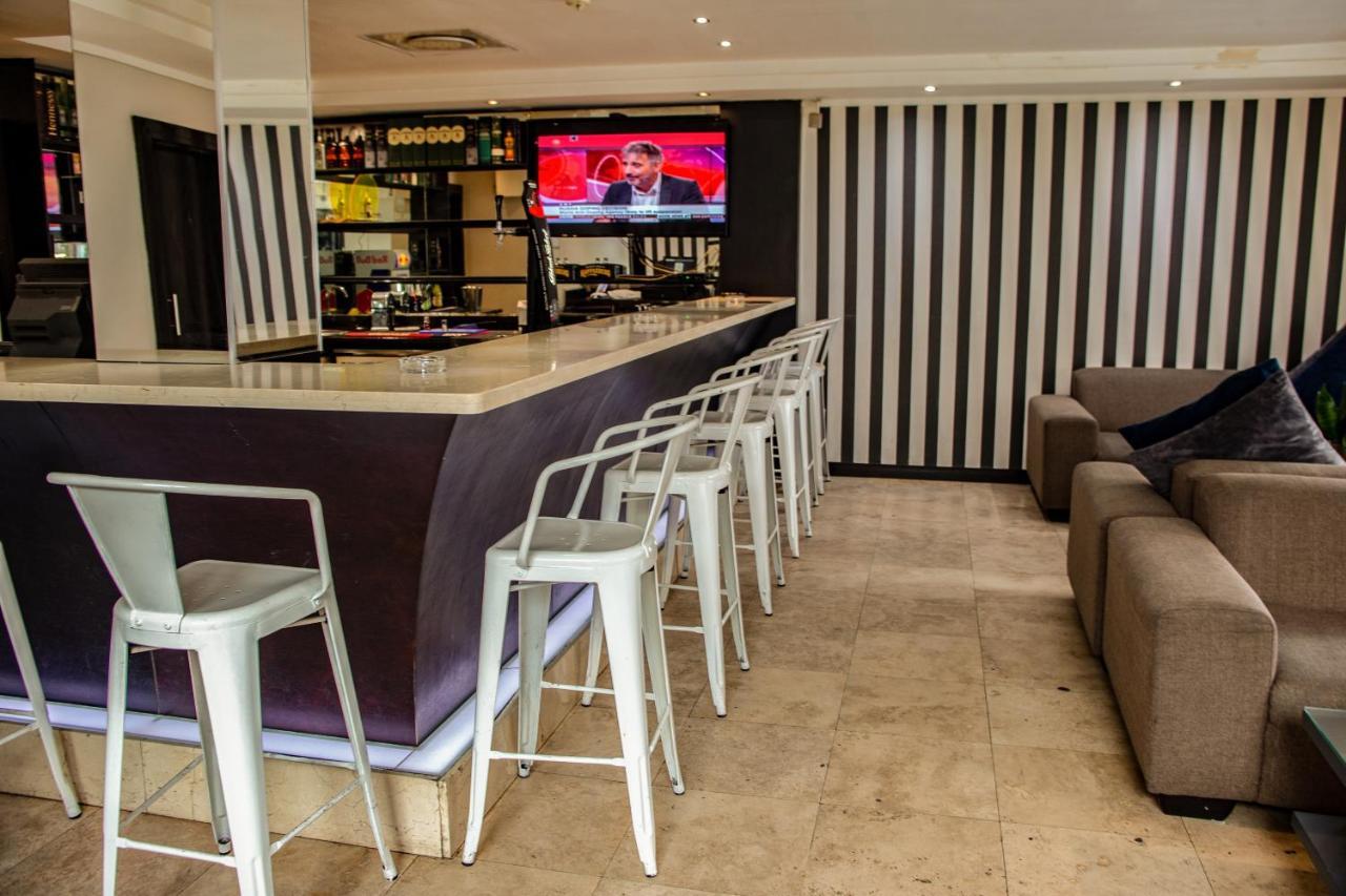 Urban Chic Boutique Hotel & Cafe Le Cap Extérieur photo