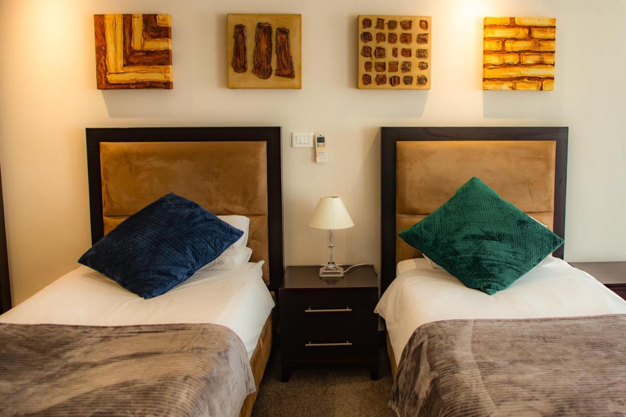Urban Chic Boutique Hotel & Cafe Le Cap Extérieur photo